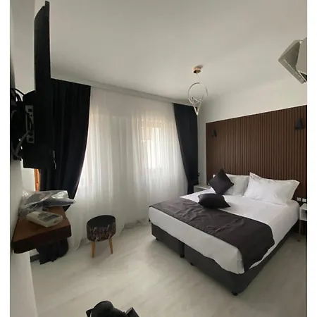 My Dream Hotel 3*